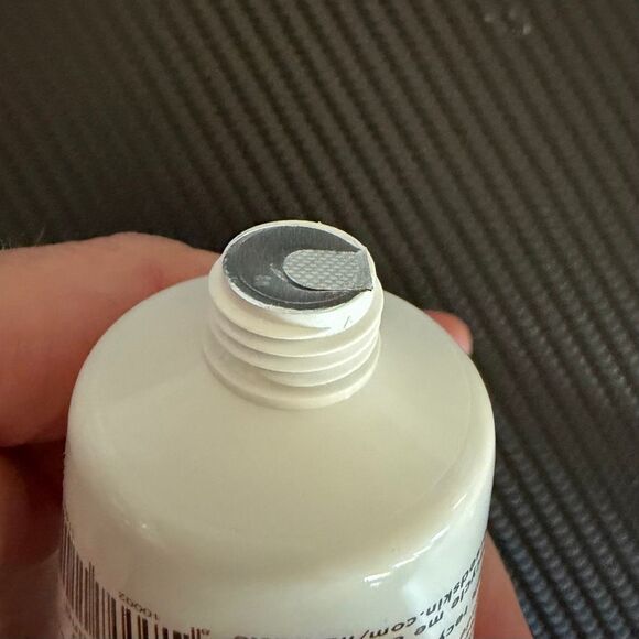 Versed Dew Point Moisturizing Gel - Picture 4 of 7